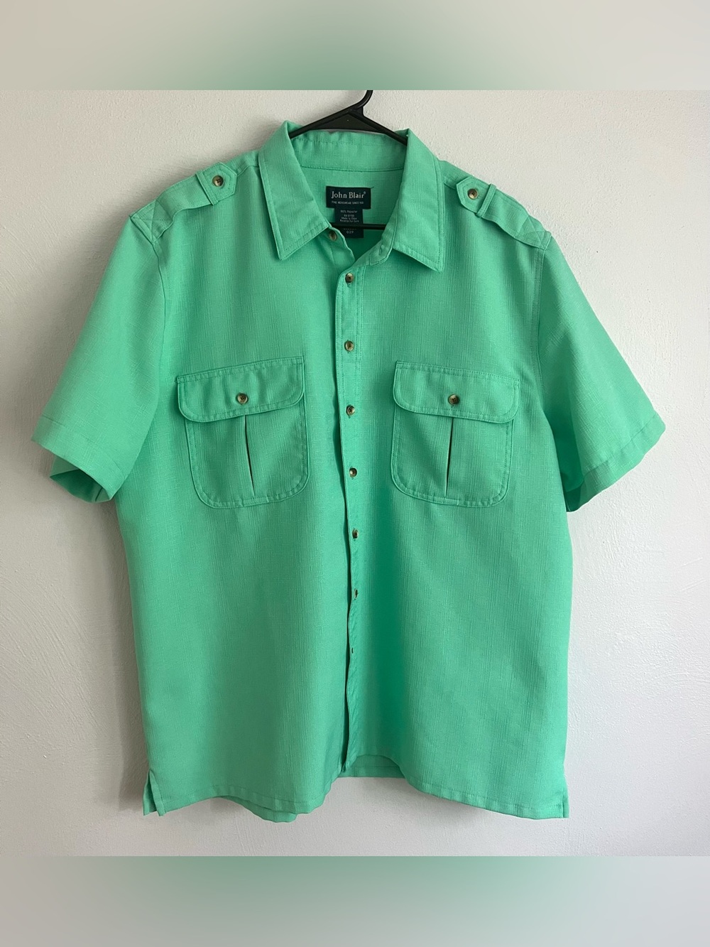 John Blair Men's Short-Sleeve Button-Down Pilot Shirt in Mint Green